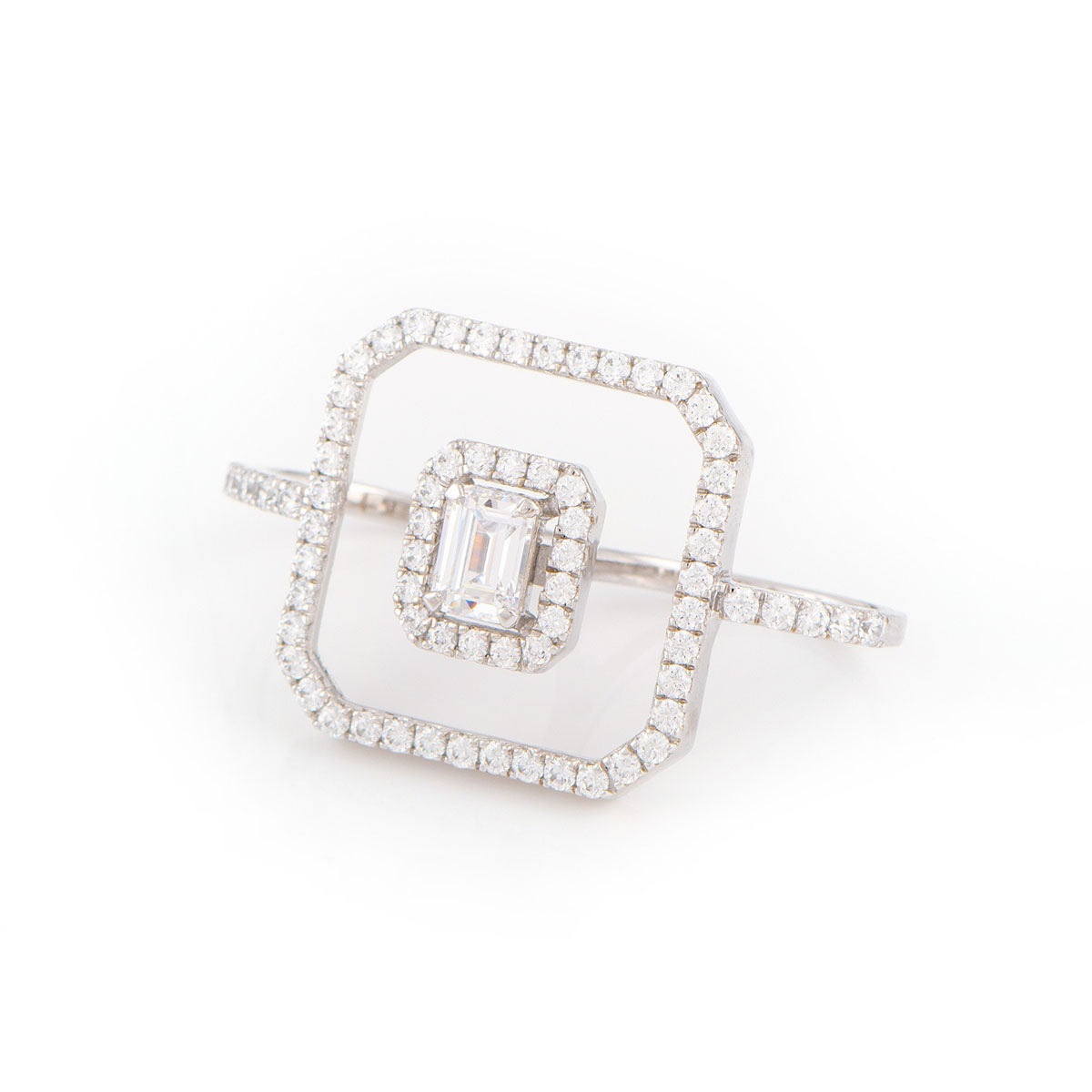 The Illusion Ring
